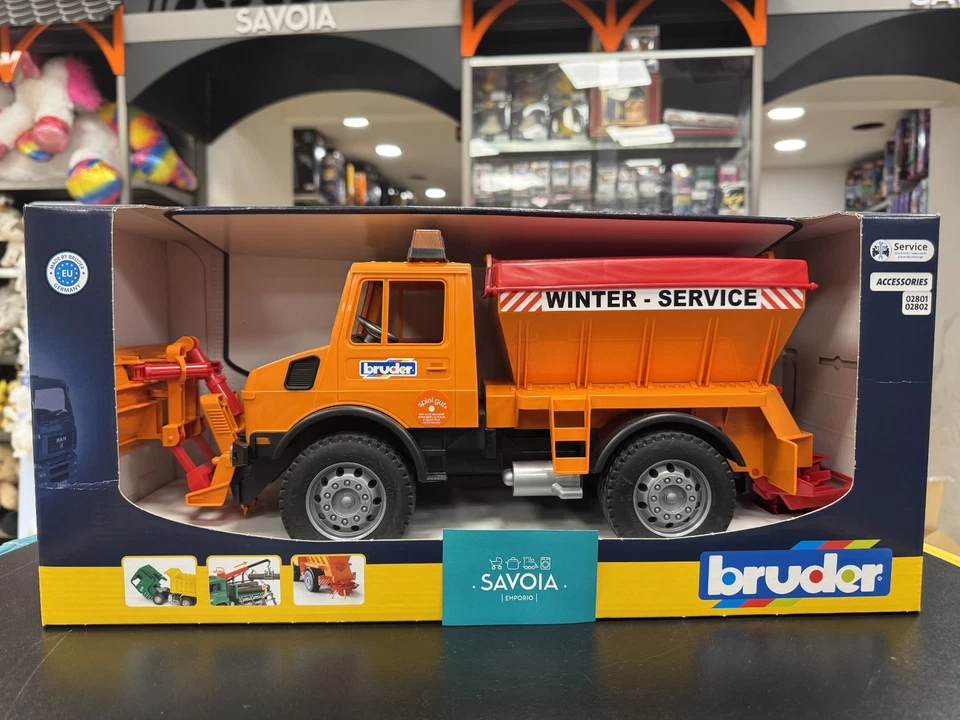 BRUDER 02572 - scala 1:16 - SPARGISALE MB-UNIMOG - NUOVO - SIGILLATO - Immagine 2 di 4