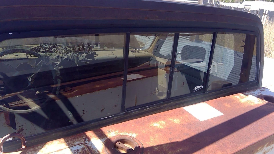 1973 - 1988 雪佛兰 K20 Silverado 后玻璃组件 Oem 后滑动窗 — 第 4/4 张图片