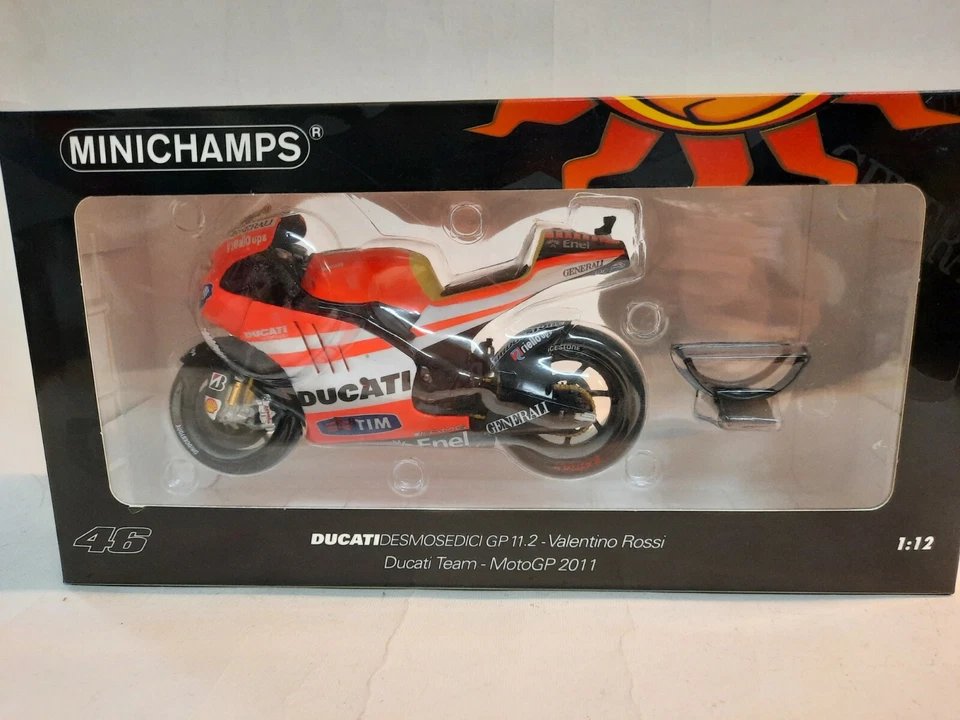 Minichamps Ducati Desmosedici GP11.2 Valentino Rossi MotoGP 2011 1/12 122112046 - Immagine 2 di 3