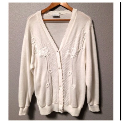 VTG Classic Knitwear White Sweater with Pearls Embroidered Embellishment 14/16