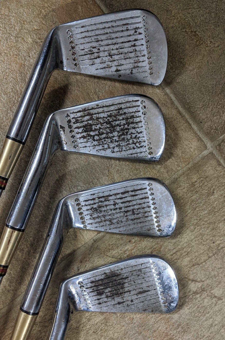 Northwestern Swing Weighted RH Regular Flex Jim Turnesa 39 Golf Club