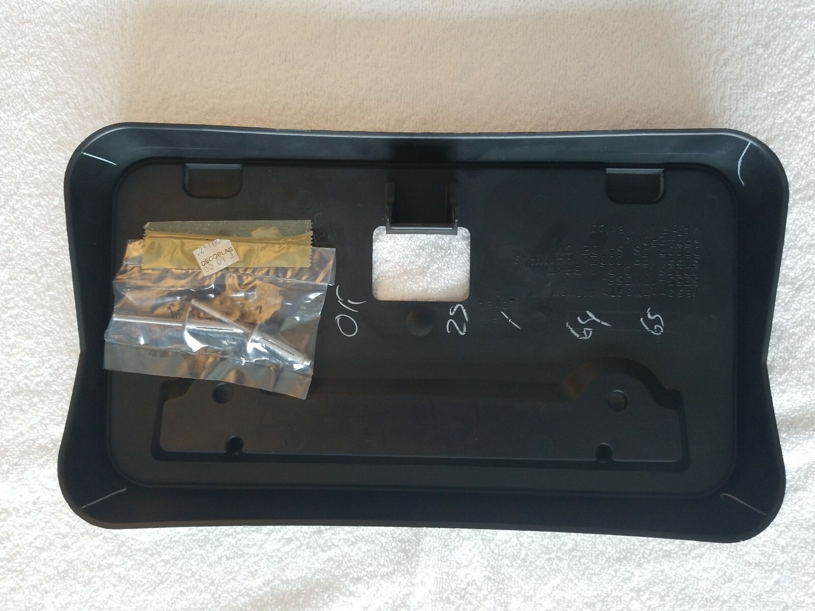 NEW OEM 20062009 Ford Fusion Front License Plate Bracket With Hardware