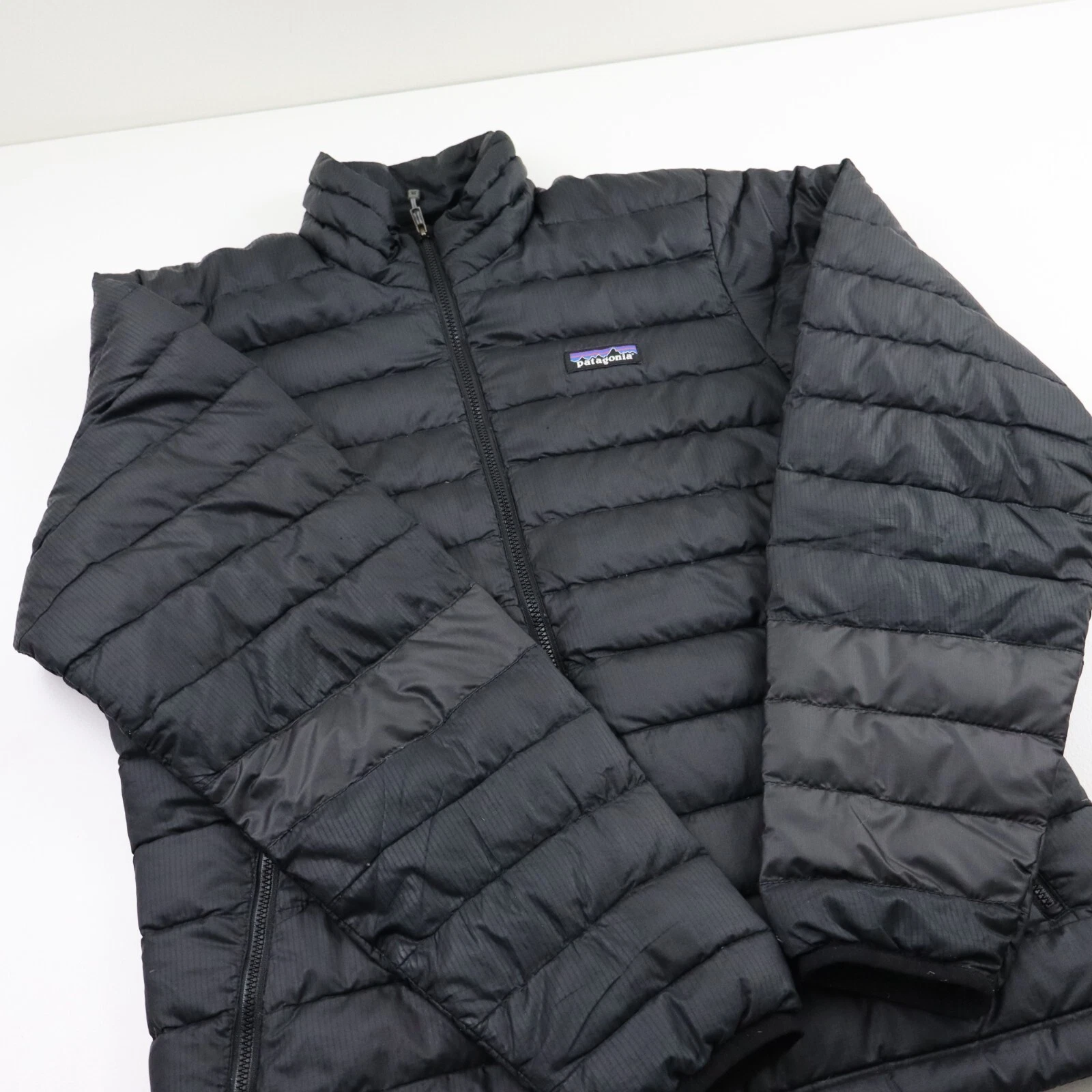 patagonia down sweater puffer insulated quilted full zip jacket