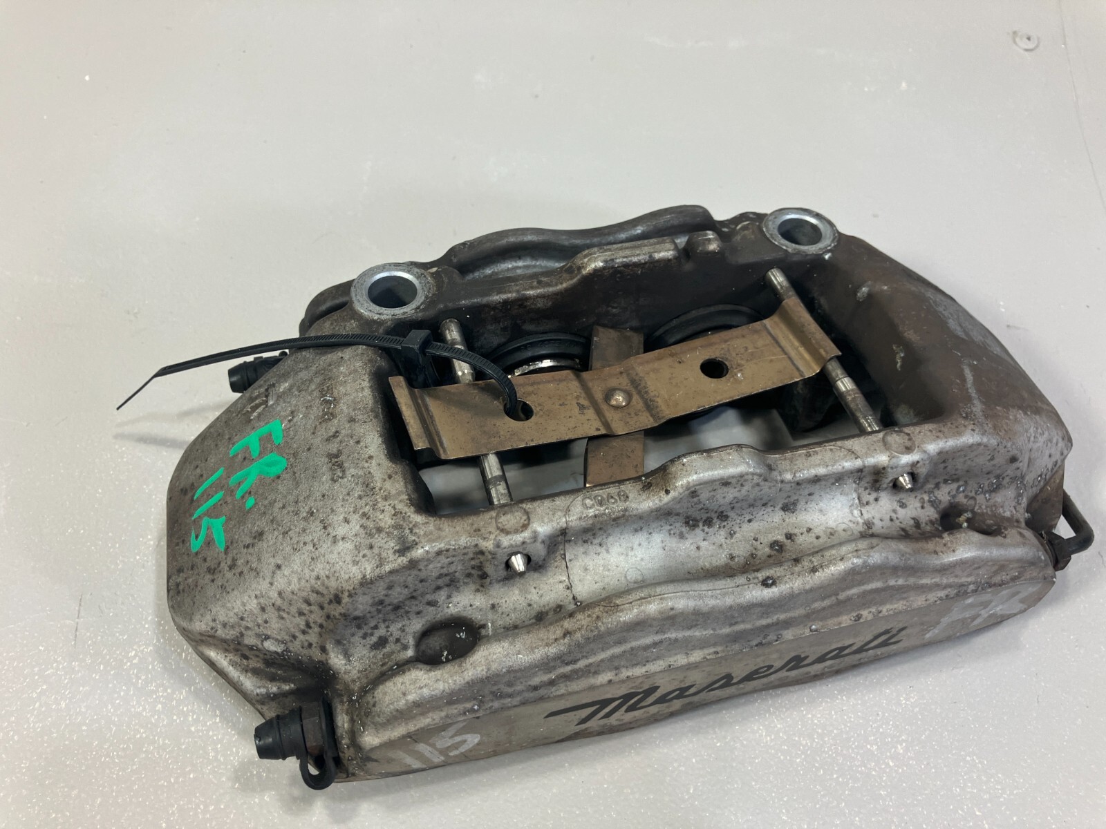 Maserati Ghibli 2014-2022 FRONT+RIGHT Brake caliper