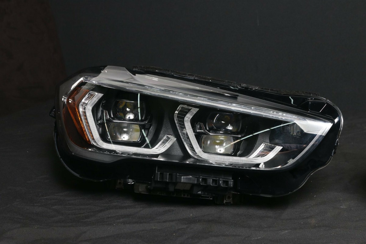 NEU BMW X1 F48 LCI USA LED ADAPTIVE Scheinwerfer head lights