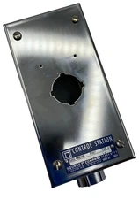 SQUARE D CONTROL STATION STAINLESS STEEL ENCLOSURE CLASS 9001 TYPE KYC-1 SER A