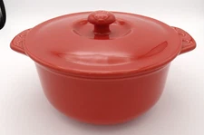 Chantal Orange Covered Lid Baking Casserole Dish Embossed Apples 1.75 Qt 1.7 Lt