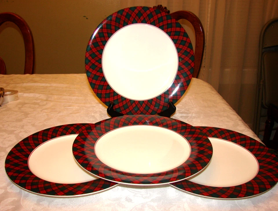 4 Platos de Cena Arita Rojo Verde Navidad Tartán Cuadros 10-1/2" Japón Foto 3 de 4