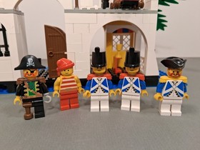 Lego Pirates Imperial Soldiers 6267 Lagoon Lock-Up Set: 100% Comp w/Inst/Box/Cat