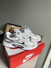Nike V5 RNR Mens White/Silver/Black Low Top M...