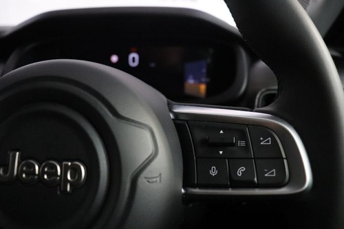 2024 Jeep Avenger 1.2 Turbo Altitude+ 5dr (SAT NAV) HATCHBACK Petrol Manual - Picture 15 of 24
