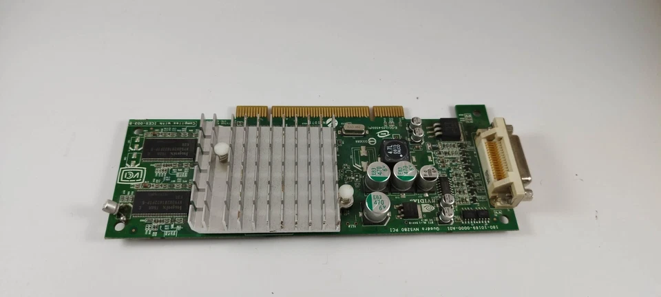 PNY NVIDIA Quadro NVS 280 NVS4280/PCI 64MB DDR SDRAM PCI Graphics adapter FAULTY - Image 3 of 4