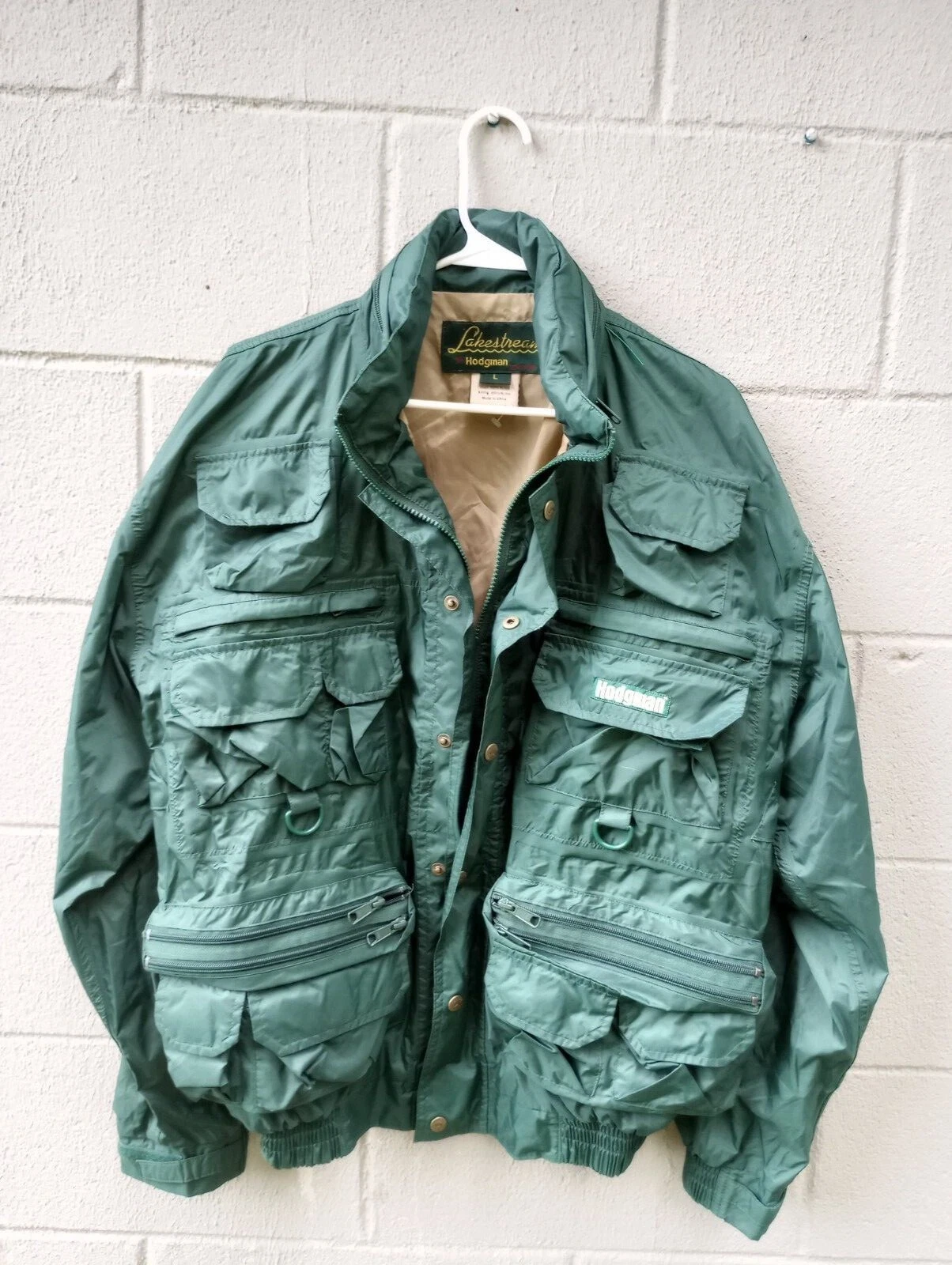 VTG Hodgman Lakestream hooded fishing jacket, lots of pockets, water resistant 
Opens in a new windo