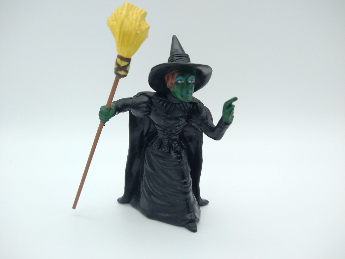 The wizard of OZ 透 hqdefault.jpg