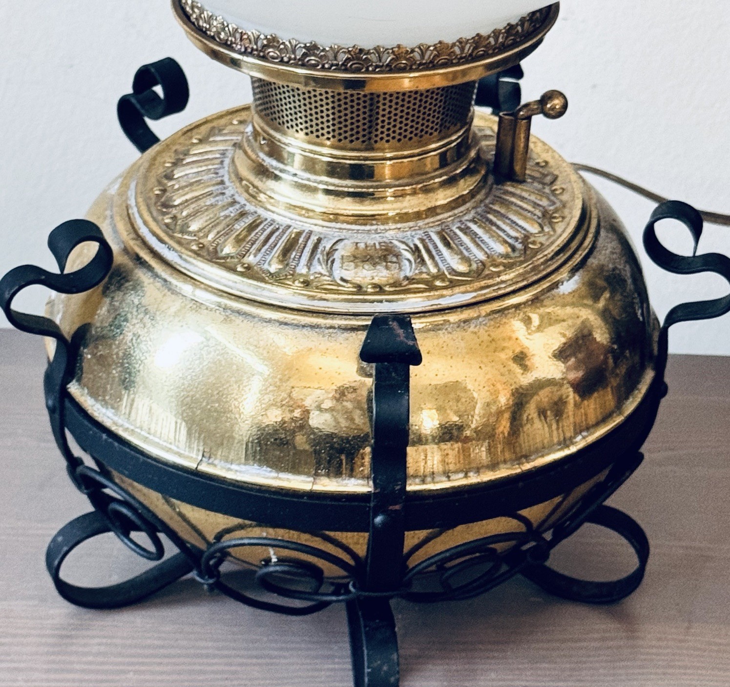 1800s THE B&H Electrified Brass/Iron Scroll GWTW Oil Lamp Bradley Hubbard 15”