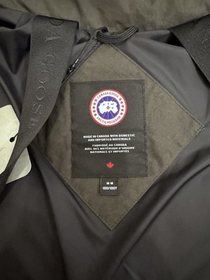 Canada Goose Wyndham Parka Jacket Men's Size M Green Color Good Condition Used