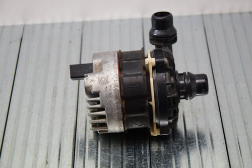 BMW 3 G20 Zirkulationswassermotor OEM 8686899 2.0 Benzin / Elektro
