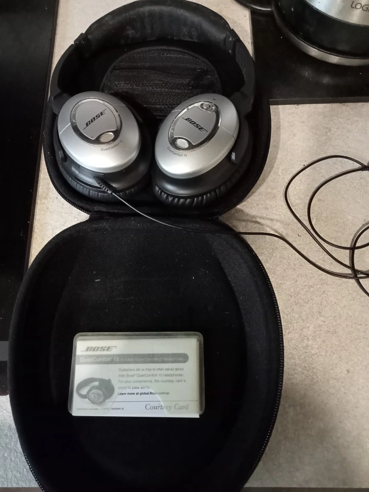 Bose QuietComfort 15, photo 2 of 5