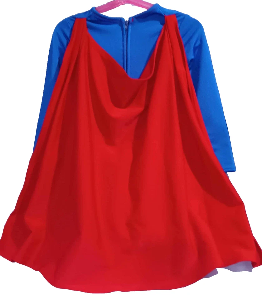 Disfraz de Supergirl hecho a medida para niño pequeño  Foto 3 de 4