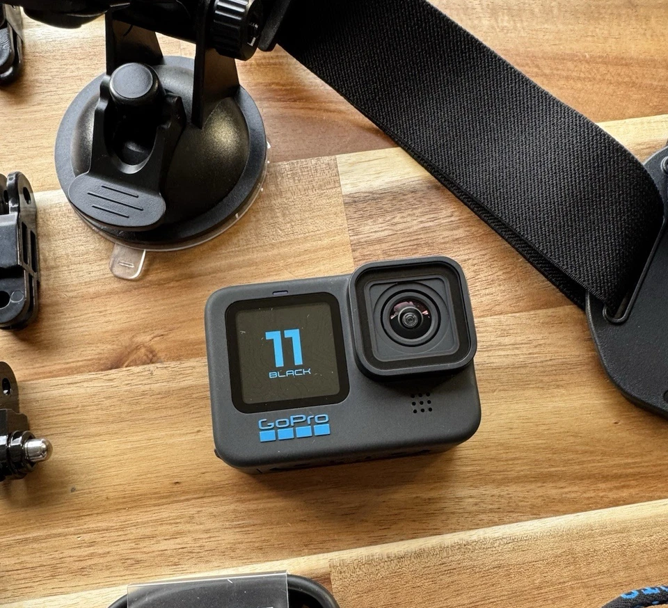 GoPro Hero11 Black Hero 11 + Suction Cup + Chest Mount + HandleBar+ (1) - Image 3 of 4