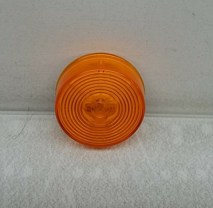 マロン 4582 Grote Round Clearance Marker Light Amber 2