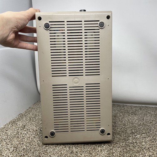 Commodore 64 Computer And 1541 Floppy Disk Drive Powers On/For Parts Or Repair - Afbeelding 11 van 12