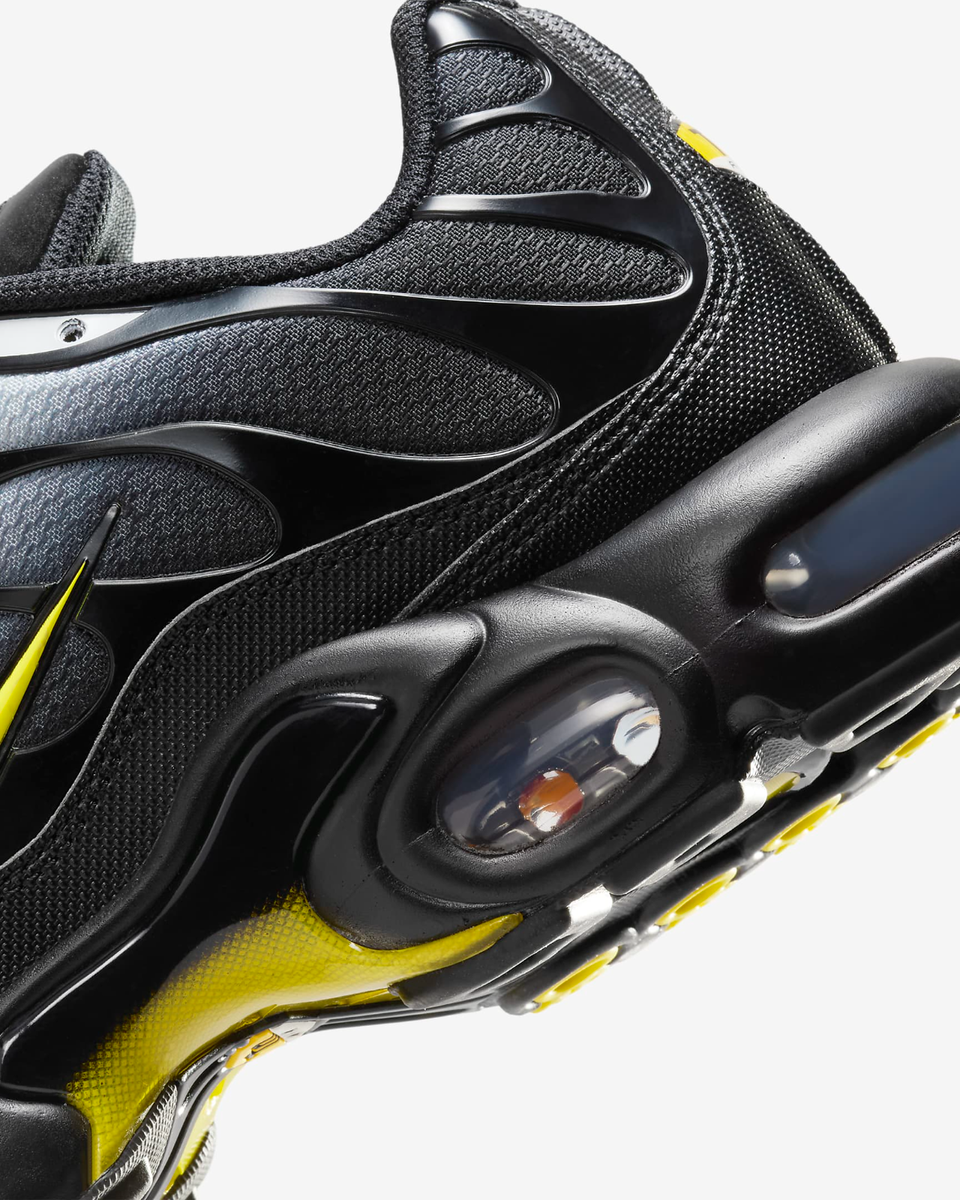 Nike Air Max Plus Black/Wolf Grey/Opti Yellow DM0032-012