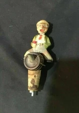 VINTAGE ANRI STYLE FIGURAL CARVED FOLK ART BOTTLE STOPPER CORK TIPSY KEG SITTER