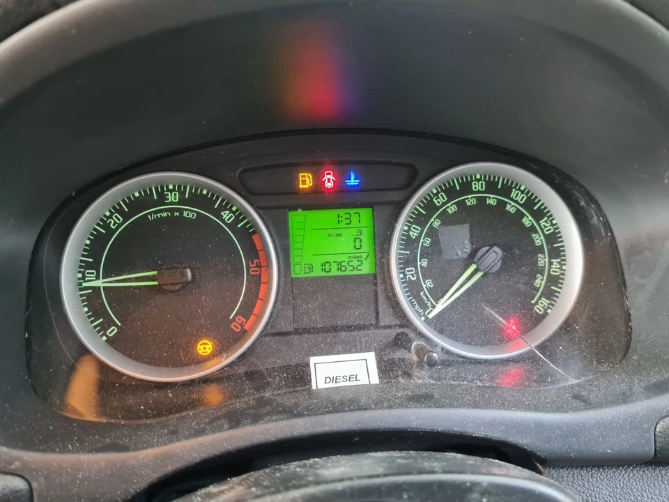 Skoda Fabia ECU Kit Speedometer Ignition Switch W/ Key 1.4 Diesel 2010 MK2 OEM - Image 2 of 4