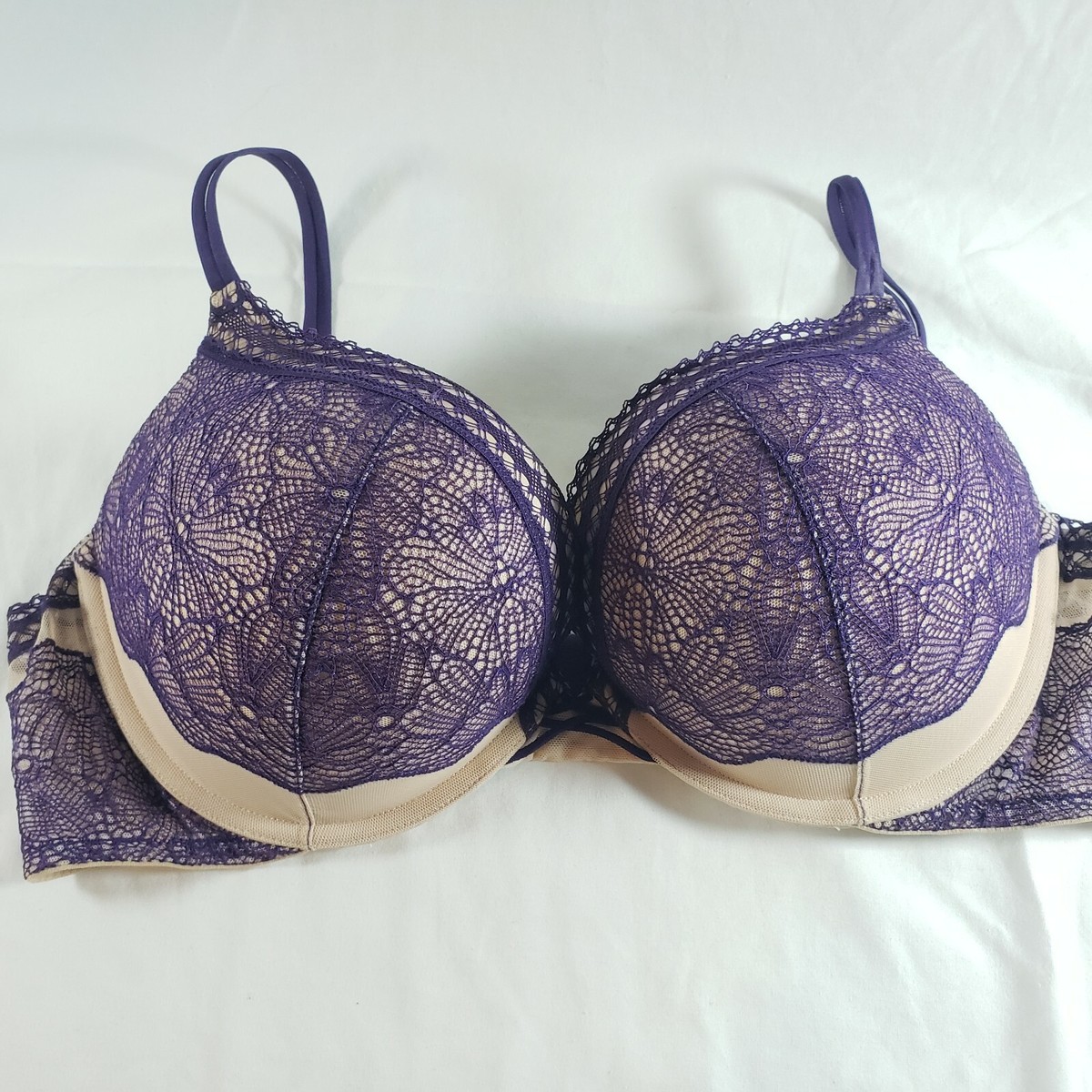 Victoria's Secret 38C Bombshell Bra Plunge Purple Beige Lace