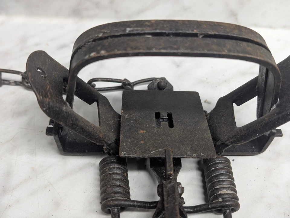 De colección Herters Hudson Bay #3 Animal Doble Bobina Resorte Trampa Decoración Primitiva Foto 4 de 4