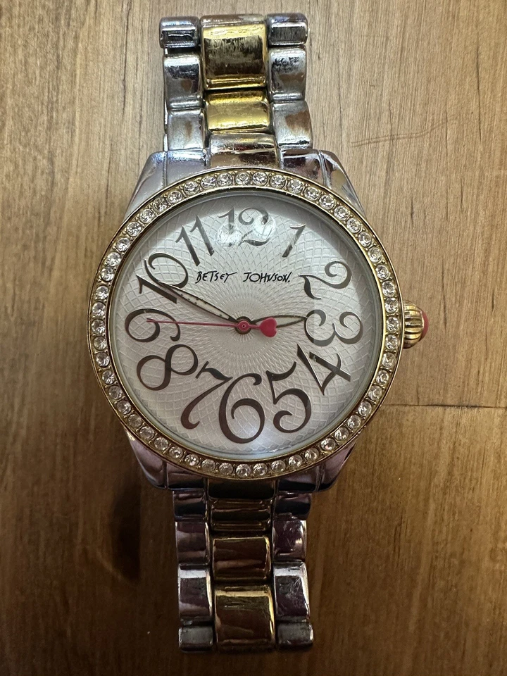 Reloj analógico Betsey Johnson estrás oro/plateado acero inoxidable Foto 2 de 3