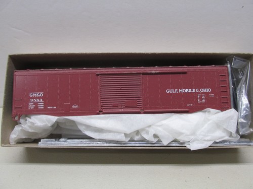 ROUNDHOUSE ~ GULF MOBILE & OHIO 50' BOX CAR # 9563 ~ KIT ~ ESCALA HO | Zustand: New