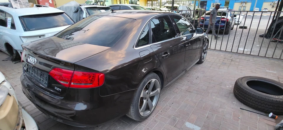 Audi A4 2012 cárter de aceite/sumidero de motor superior usado OEM 06H103603AK Foto 3 de 4