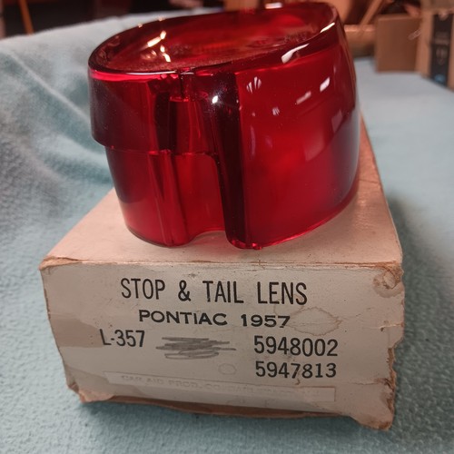 57 Pontiac Tail Light Lens, NORS - Picture 7 of 8