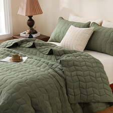Hisnug Seersucker Quilt Set Queen Size - Green Bedspread Oversized Lightweight