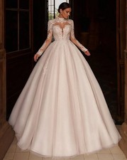 Luxurious Sweetheart Floral Lace Applique Long-Sleeve Wedding Train Ball Gown