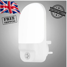 Automatic LED Night Light Plug in Energy Saving Dusk Dawn Sensor Kids WhiteLight