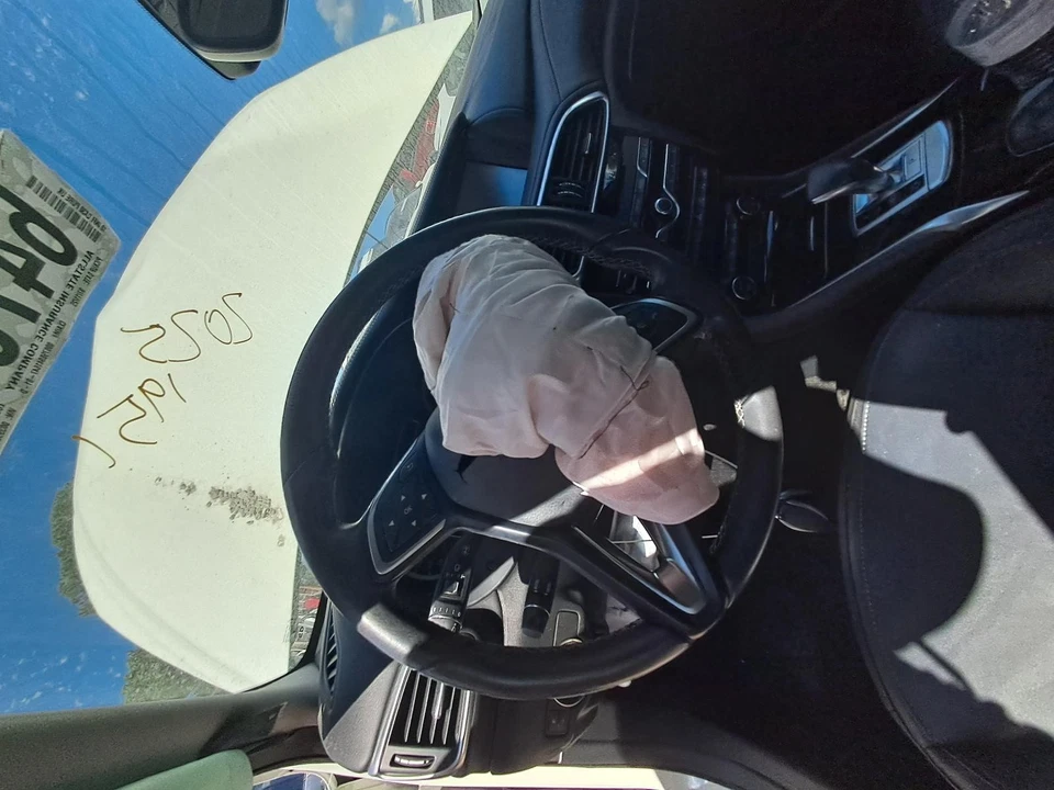 (LOCAL PICKUP ONLY) Rear Bumper AWD With Park Assist Fits 17-19 INFINITI QX30 25 - Изображение 4 из 4