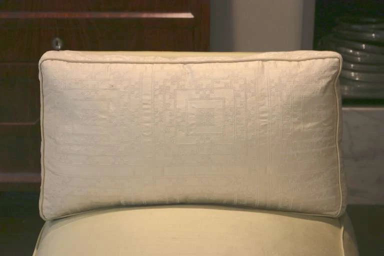 Elegante chaise de seda sofá cama banco-roble Ceruse de Famed Sister Parish/Albert Hadley  Foto 4 de 4