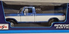 Maisto 1979 Ford F150 F-150 Ranger Blue White Special Edition 1:18 Diecast Model