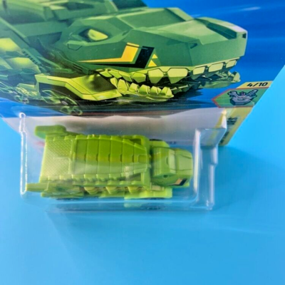 HOT WHEELS 2025 HW ULTIMATE T-REX TRANSPORTER GREEN 156/250 HYY90