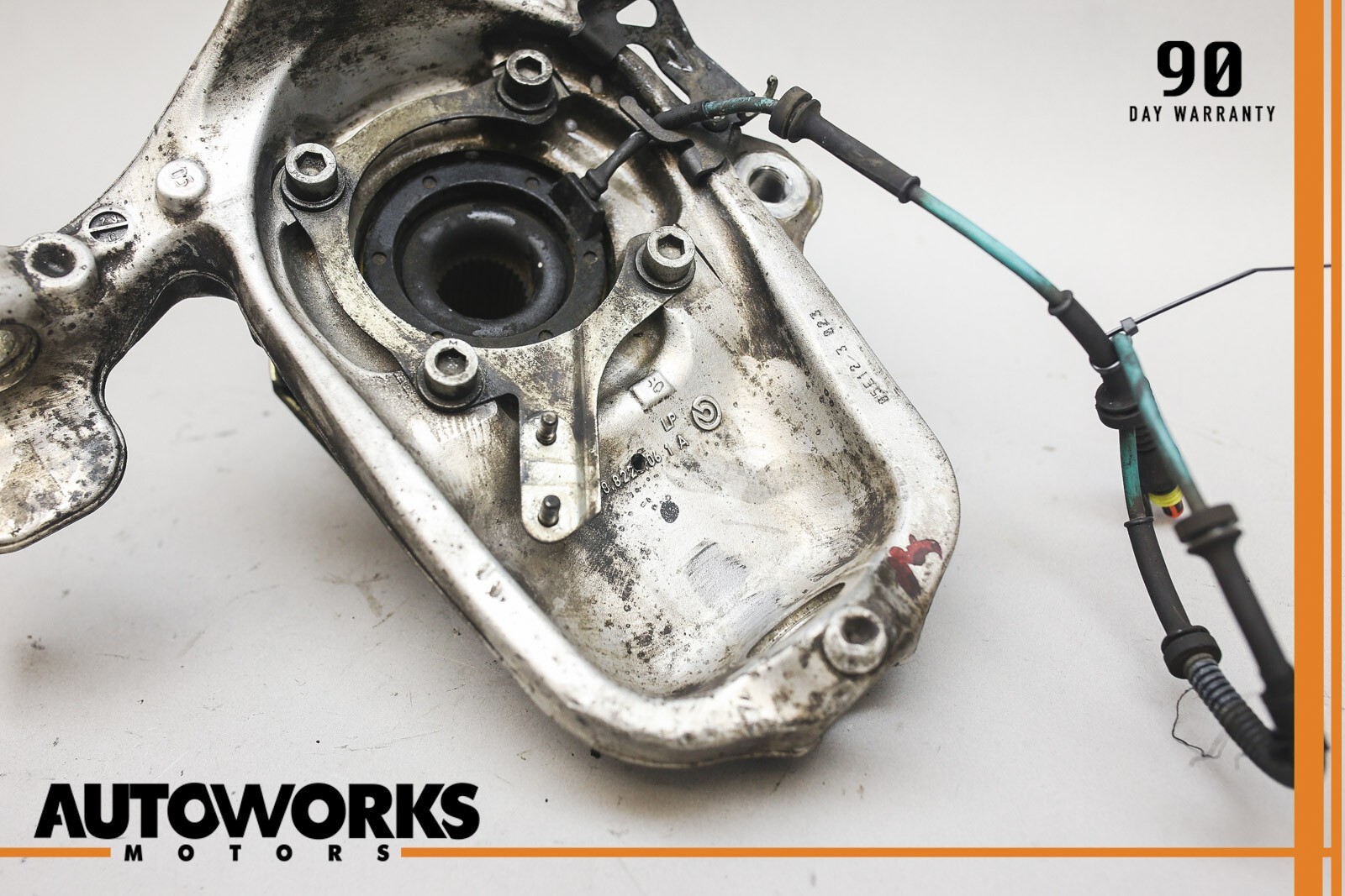 03-08 Maserati Quattroporte M139 Front Right Spindle Knuckle Carrier w/ Hub OEM