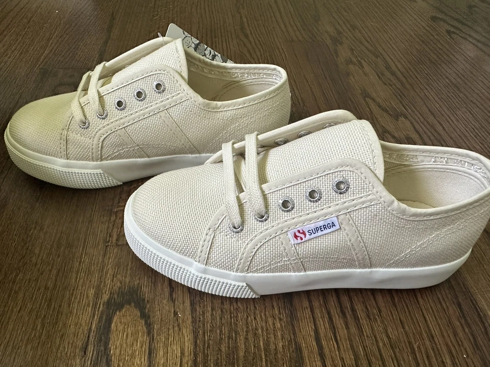 Zapatillas Superga Niños 13.5 Crema Con Cordones Lona Hechas en Italia Preppy Foto 4 de 4
