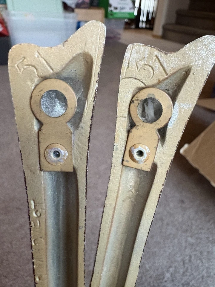 "Par de placas de pared vintage de aluminio fundido GM Midwest de 20"" - MCM floral de mediados de siglo"  Foto 4 de 4