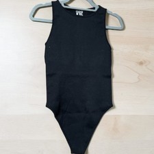 OQQ Black Ribbed Bodysuit Women  s Size  M