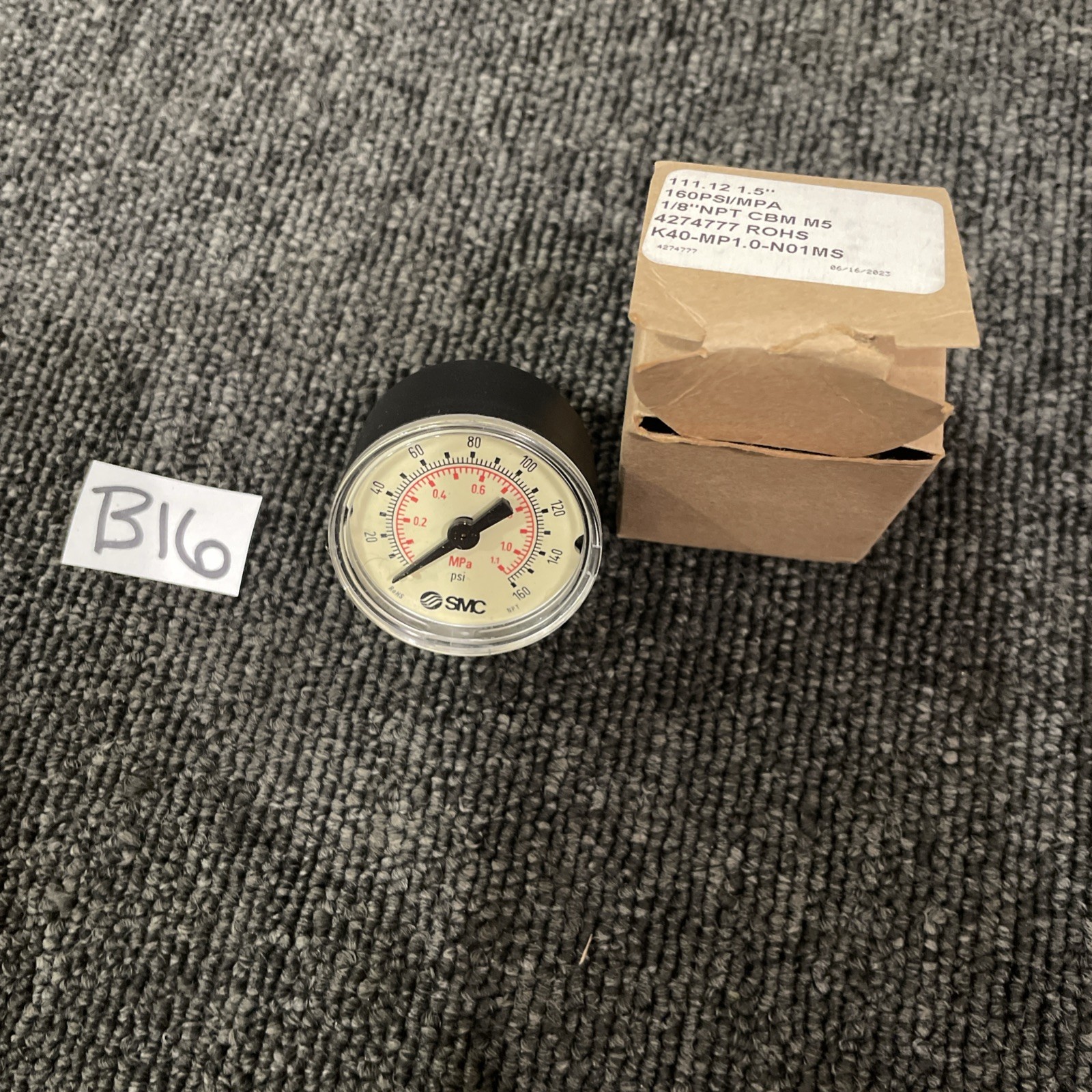 SMC 0-160 PSI 1.5" PRESSURE GAUGE, 1/8" NPT