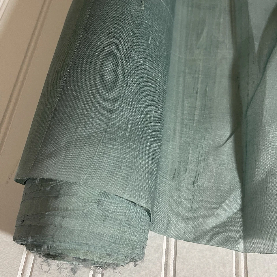Raw SILK Light GREEN FABRIC 5 Yards x 14 Inches Wide or 180 Inches x 14 Wide - Image 3 of 4