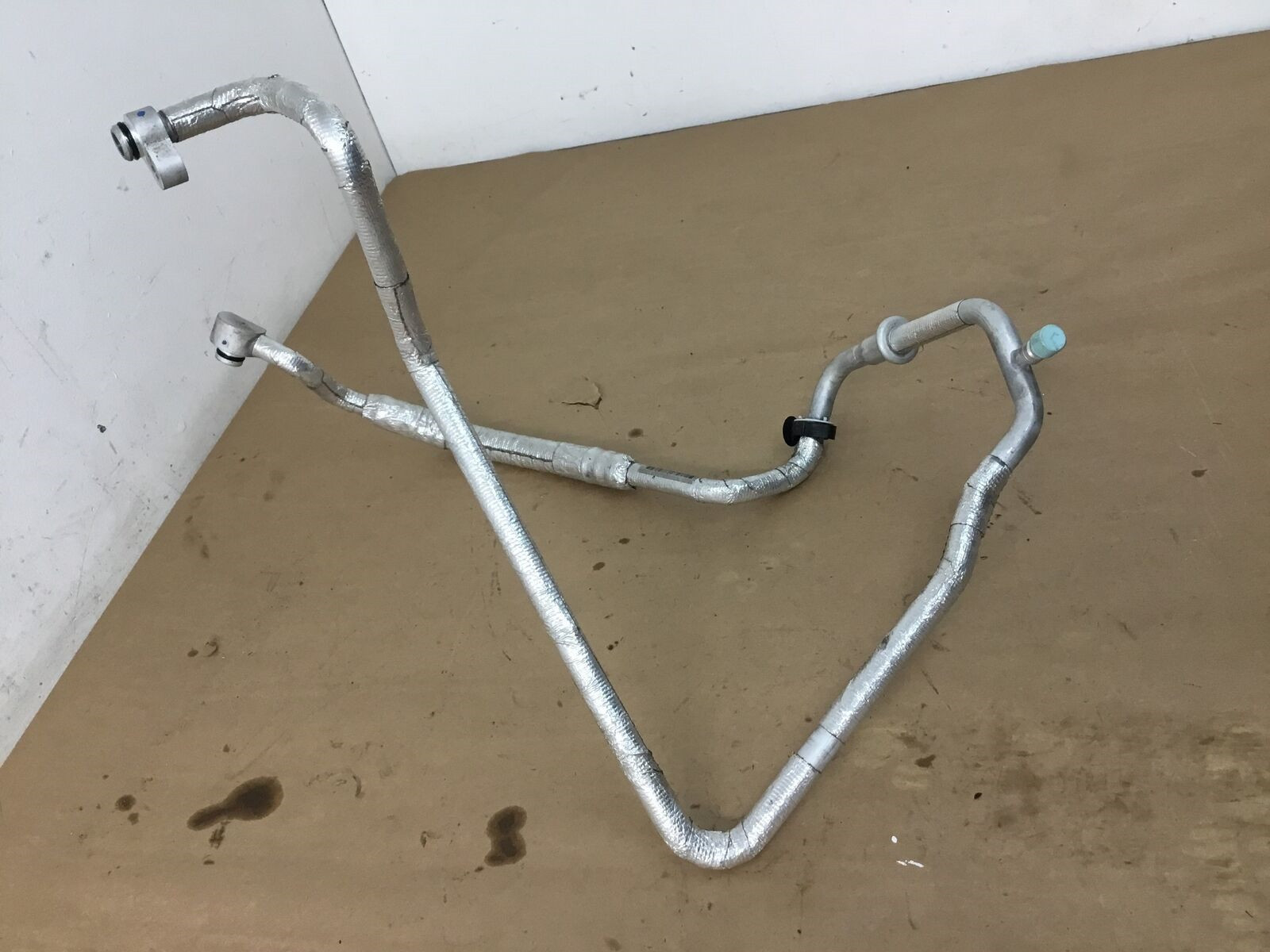 Aston Martin DB9 GT 2016 AC Air Condition Evaporator Hose Line Pipe 13-16 ;:Y