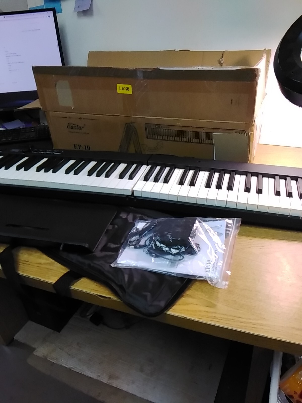 Eastar EP10 Folding Digital Piano Keyboard SemiWeighted 88 Key